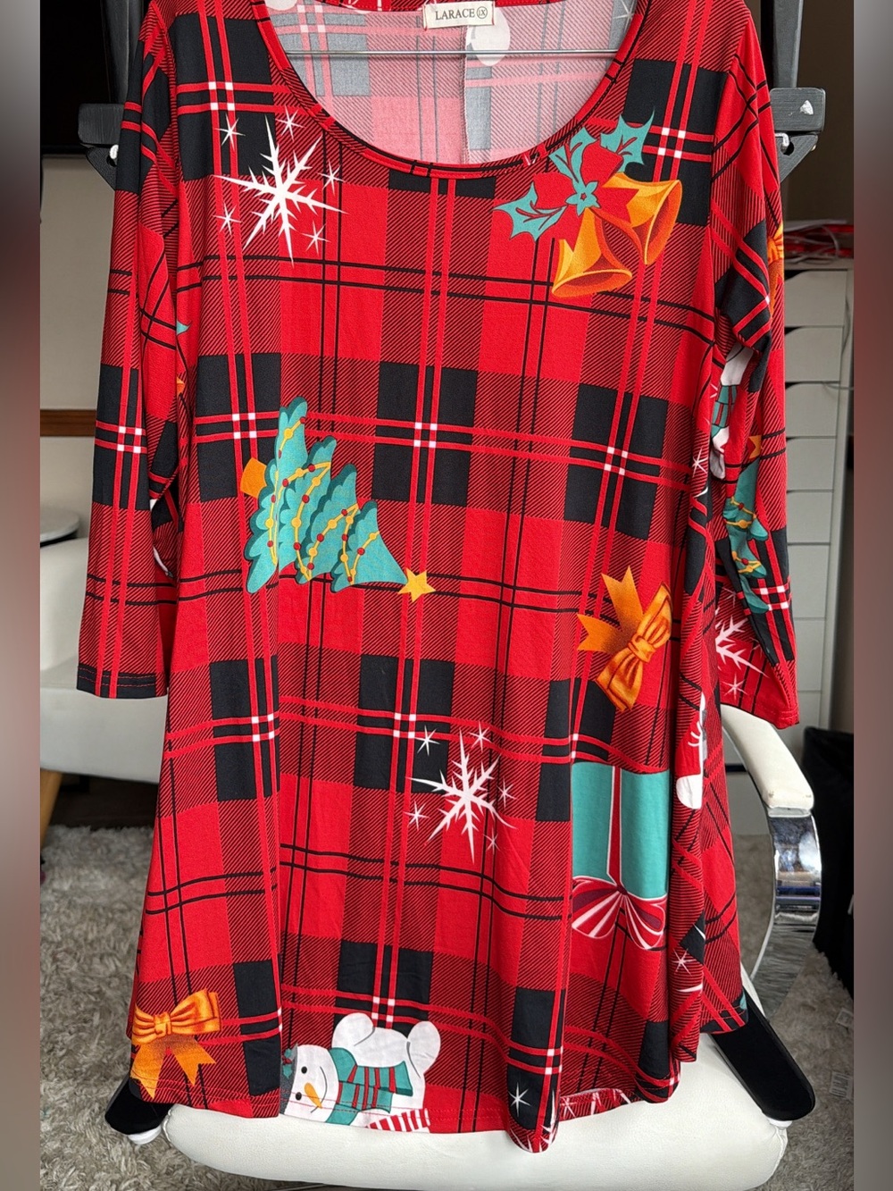Larace Christmas plaid top